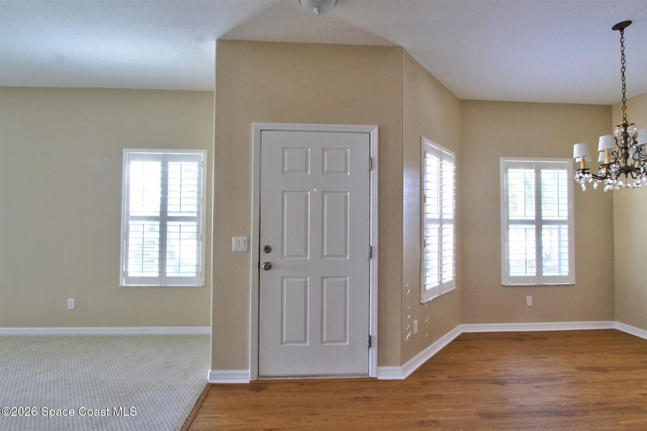 3108 Vallejo Way - Photo 4 of 34