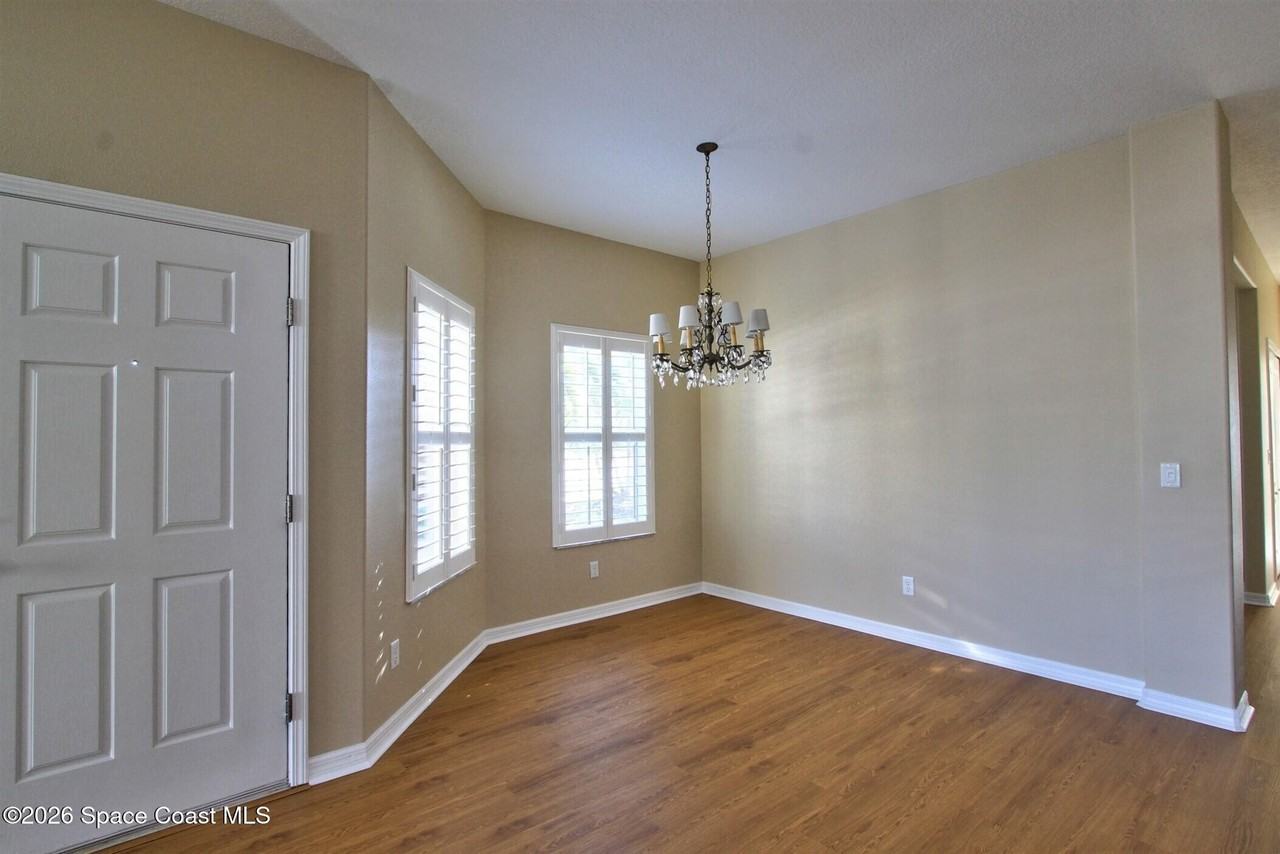 3108 Vallejo Way - Photo 5 of 34