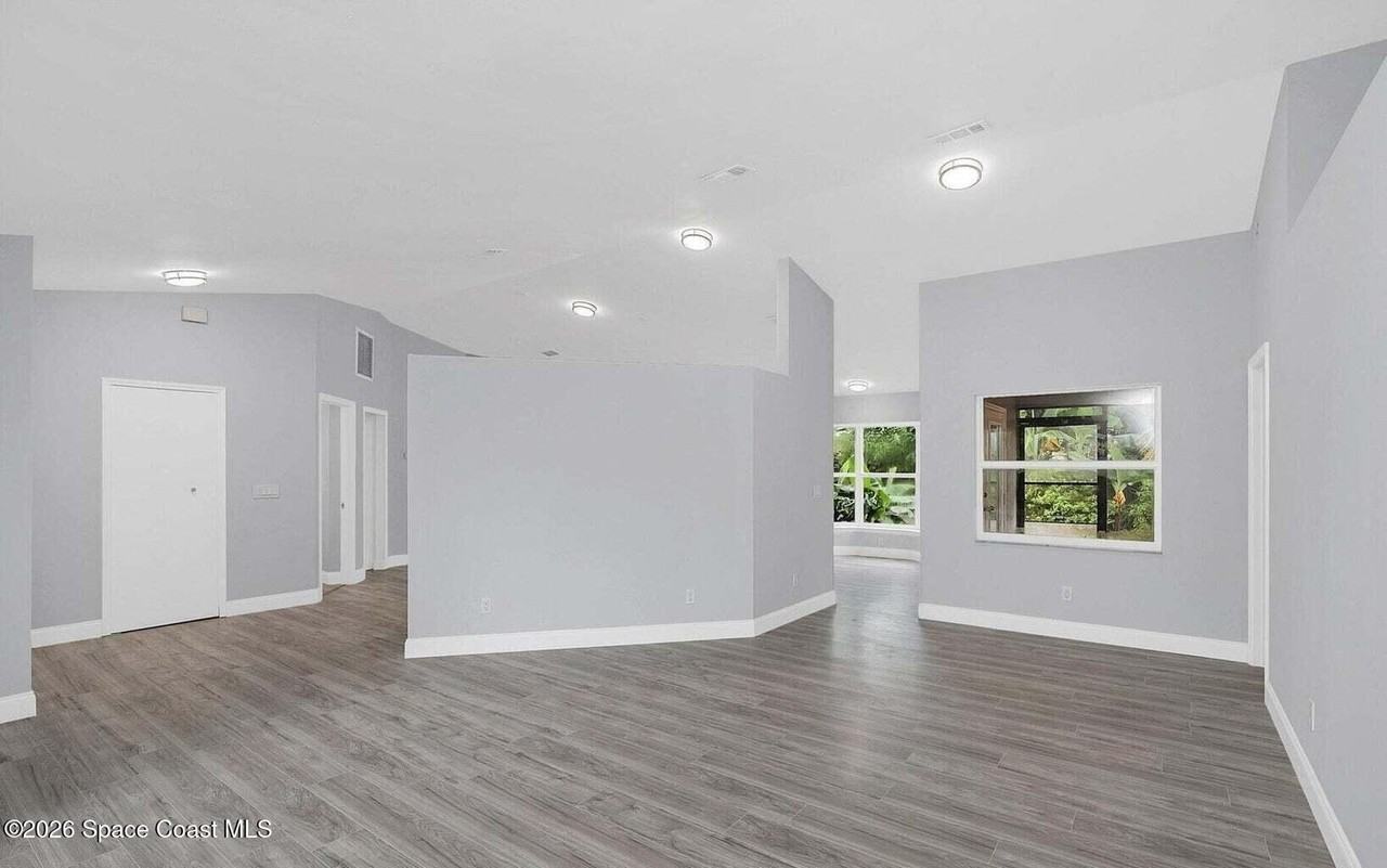 614 Elmont St Nw - Photo 5 of 13