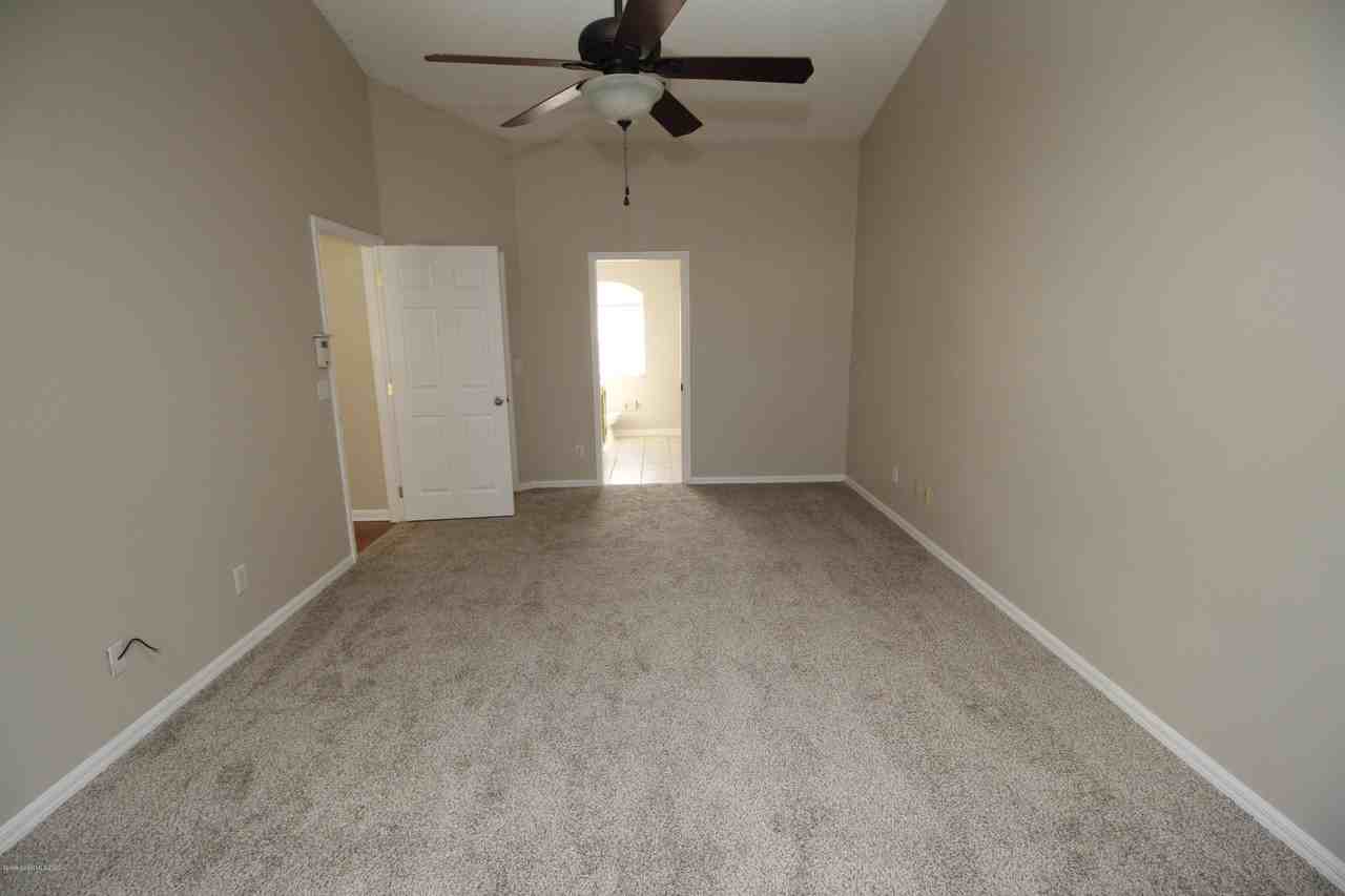 737 Kempten St Nw - Photo 5 of 20