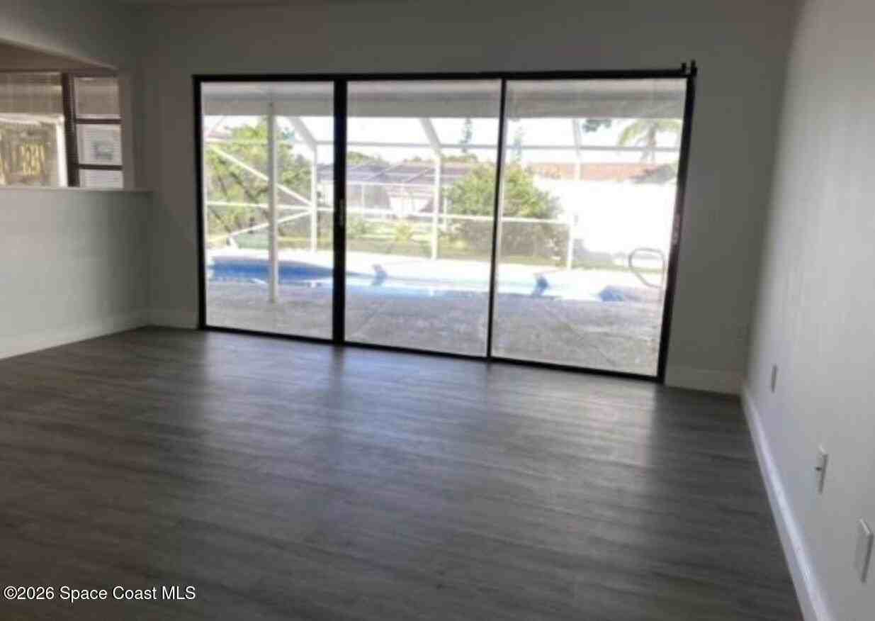 451 Port Malabar Blvd Ne - Photo 5 of 20