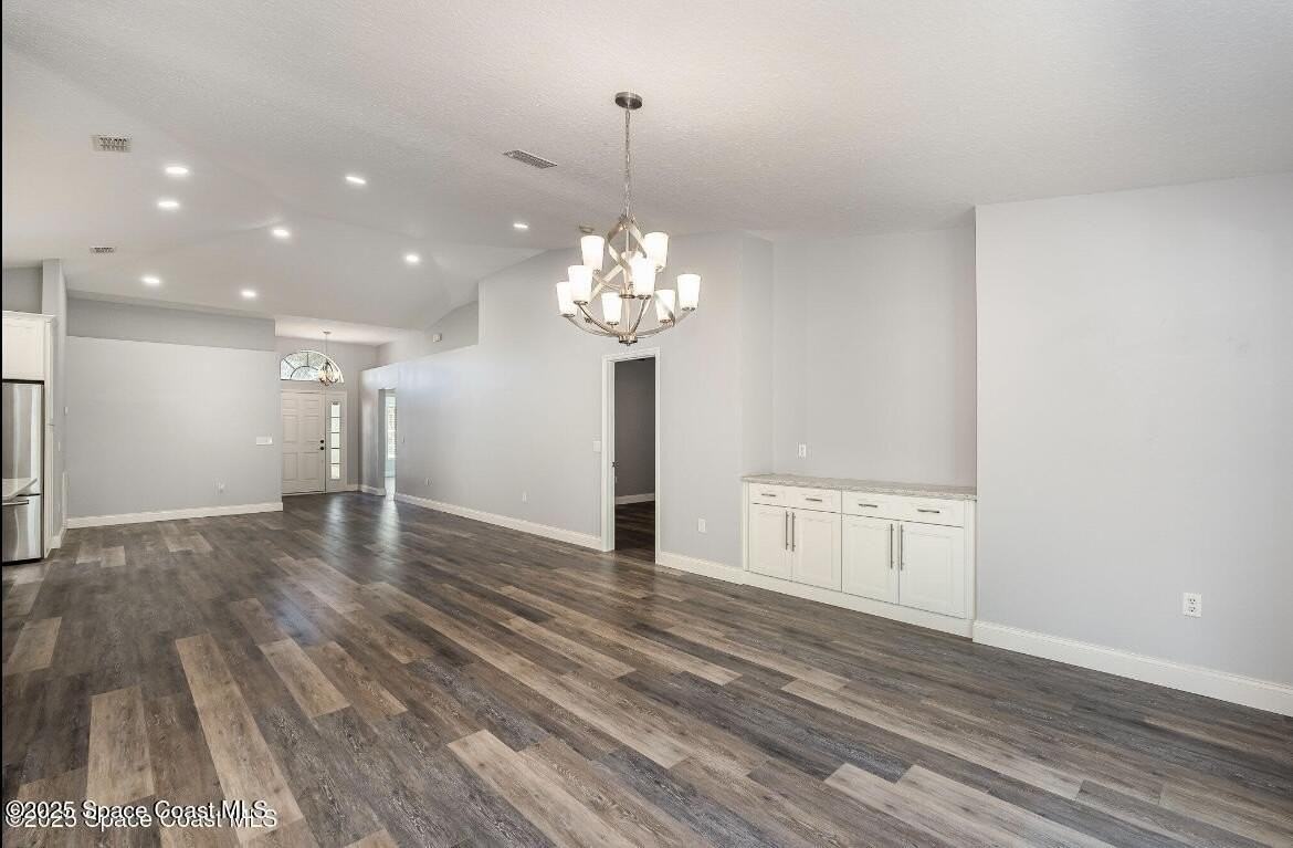 3963 Palladian Way - Photo 7 of 26