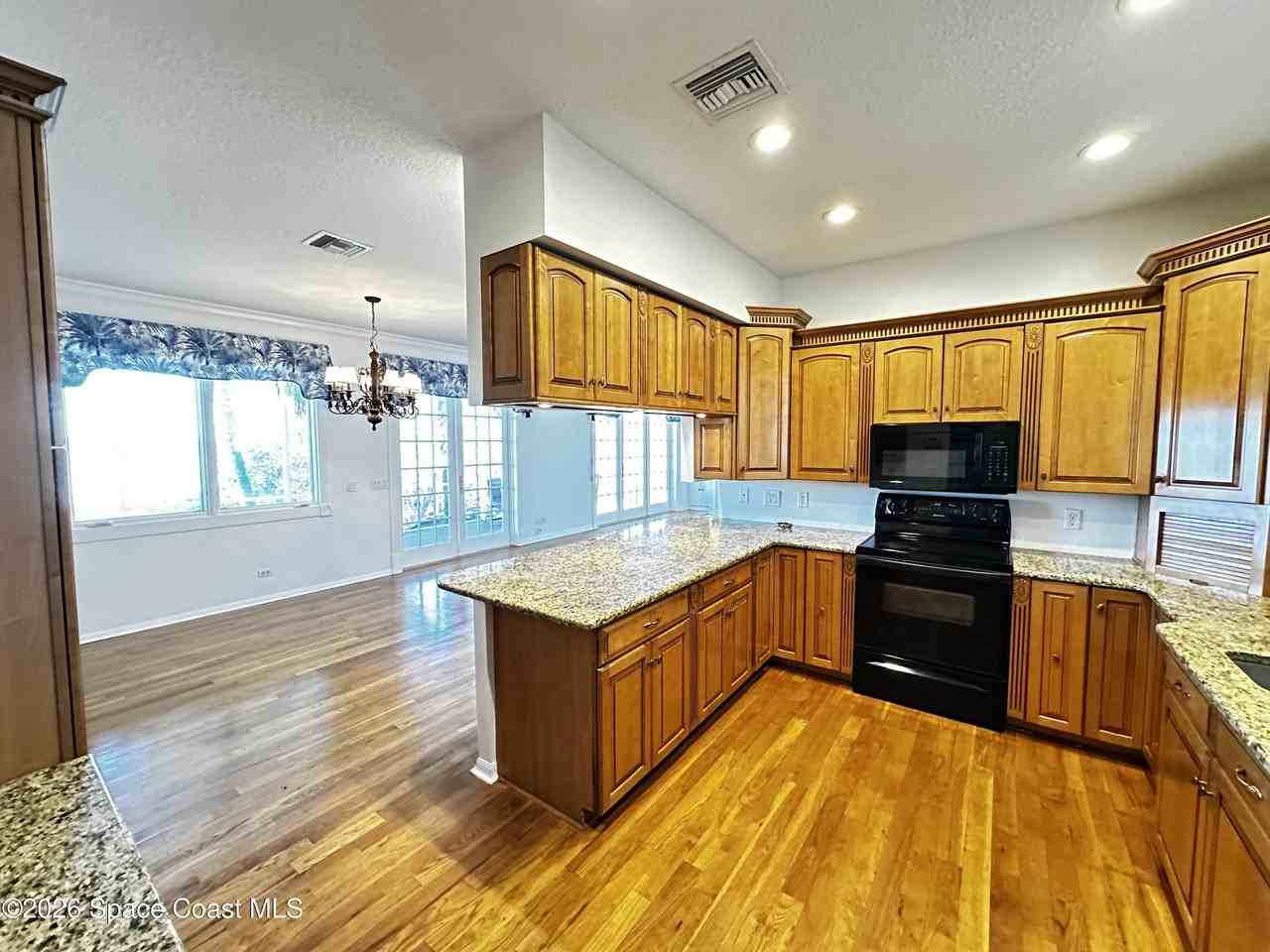 7130 S Tropical Trl - Photo 7 of 24