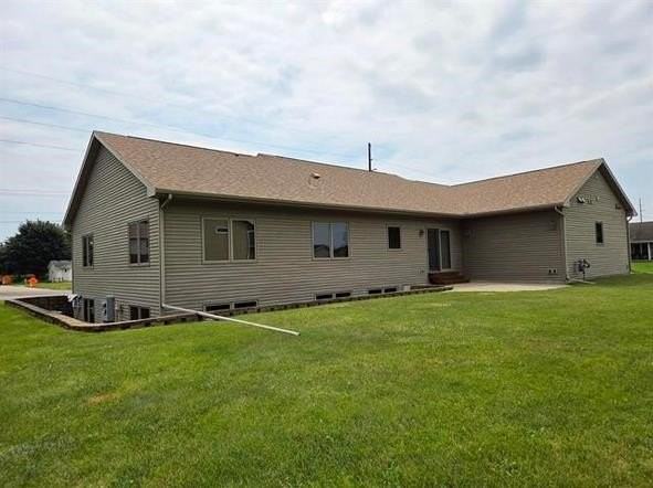 1701 Bates St - Photo 2 of 7