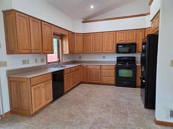 1701 Bates St - Photo 3 of 7