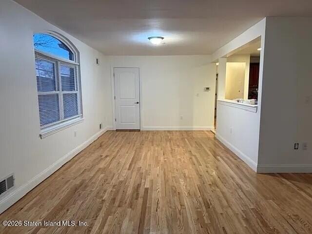 645 Lamont Ave #2 - Photo 4 of 19