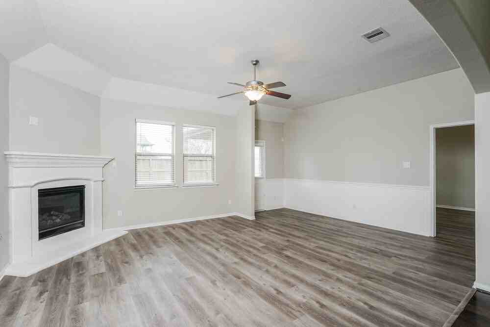 3214 Bainbridge Hill Ln - Photo 6 of 19