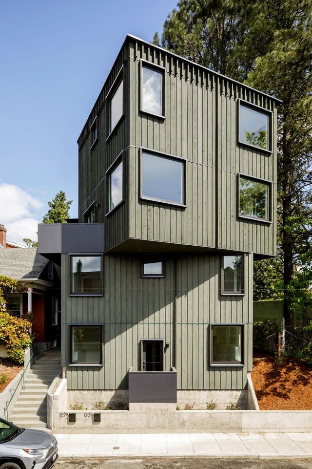 1225 N Prescott St - Photo 2 of 30