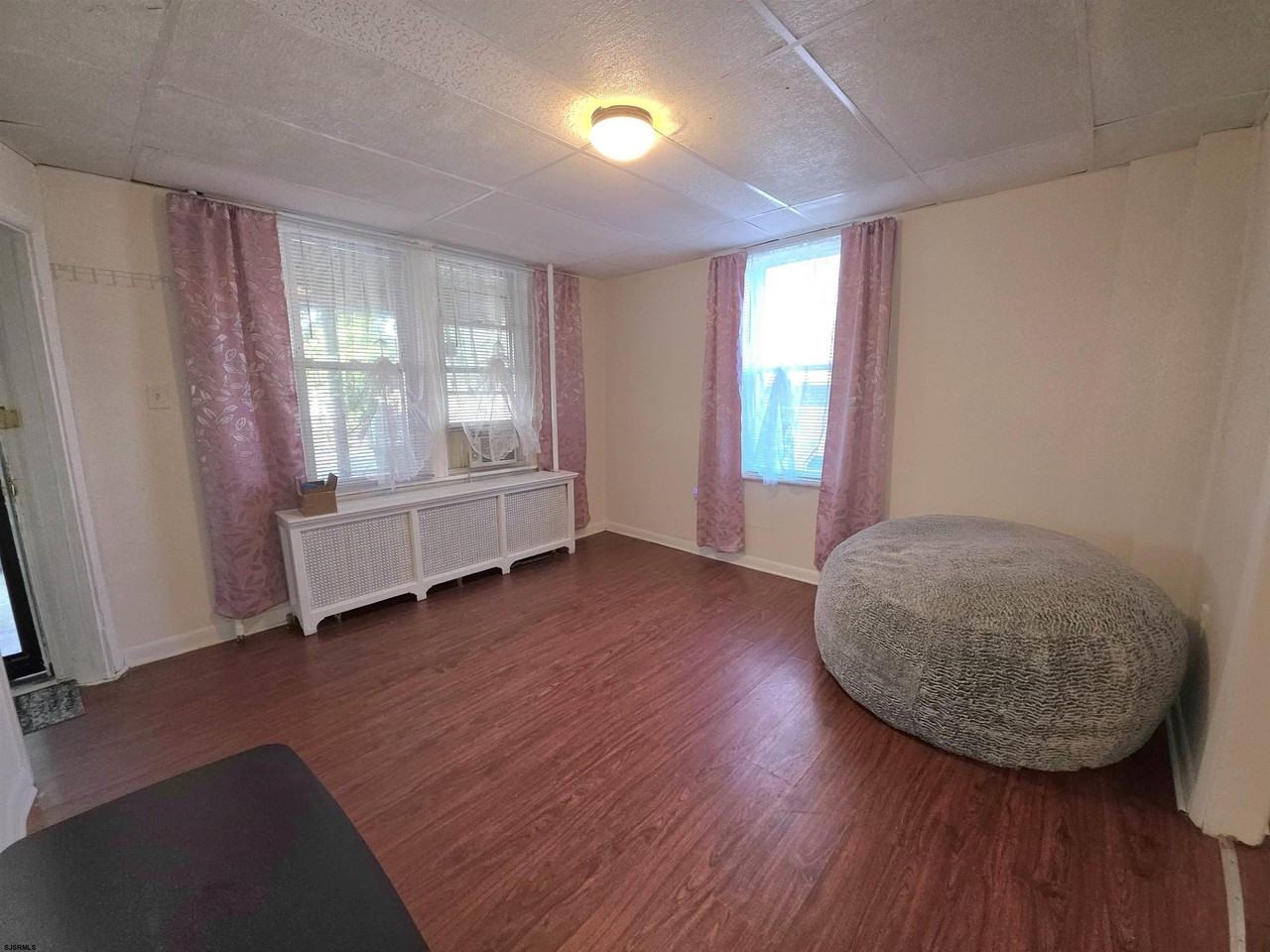 604 N Indiana Ave - Photo 5 of 31