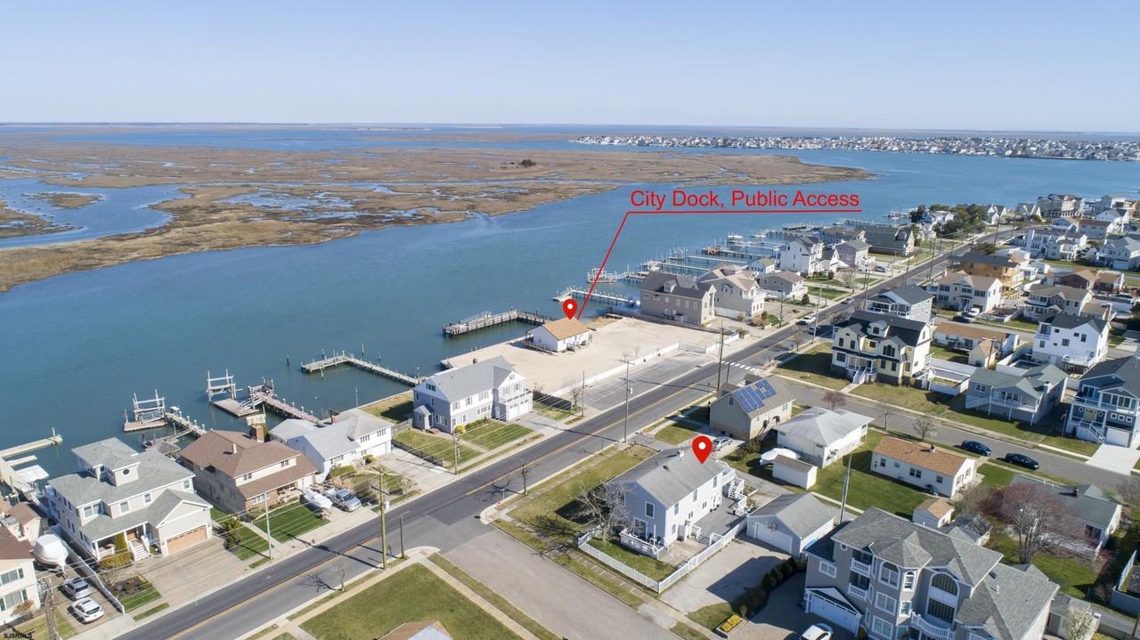 2604 Bayshore Ave - Photo 4 of 50