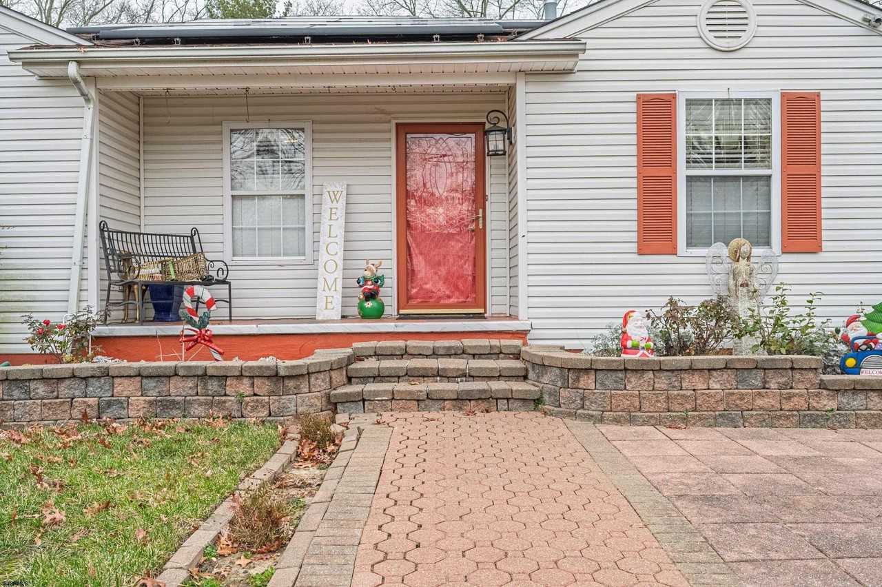 303 Martin L King Ave - Photo 6 of 28