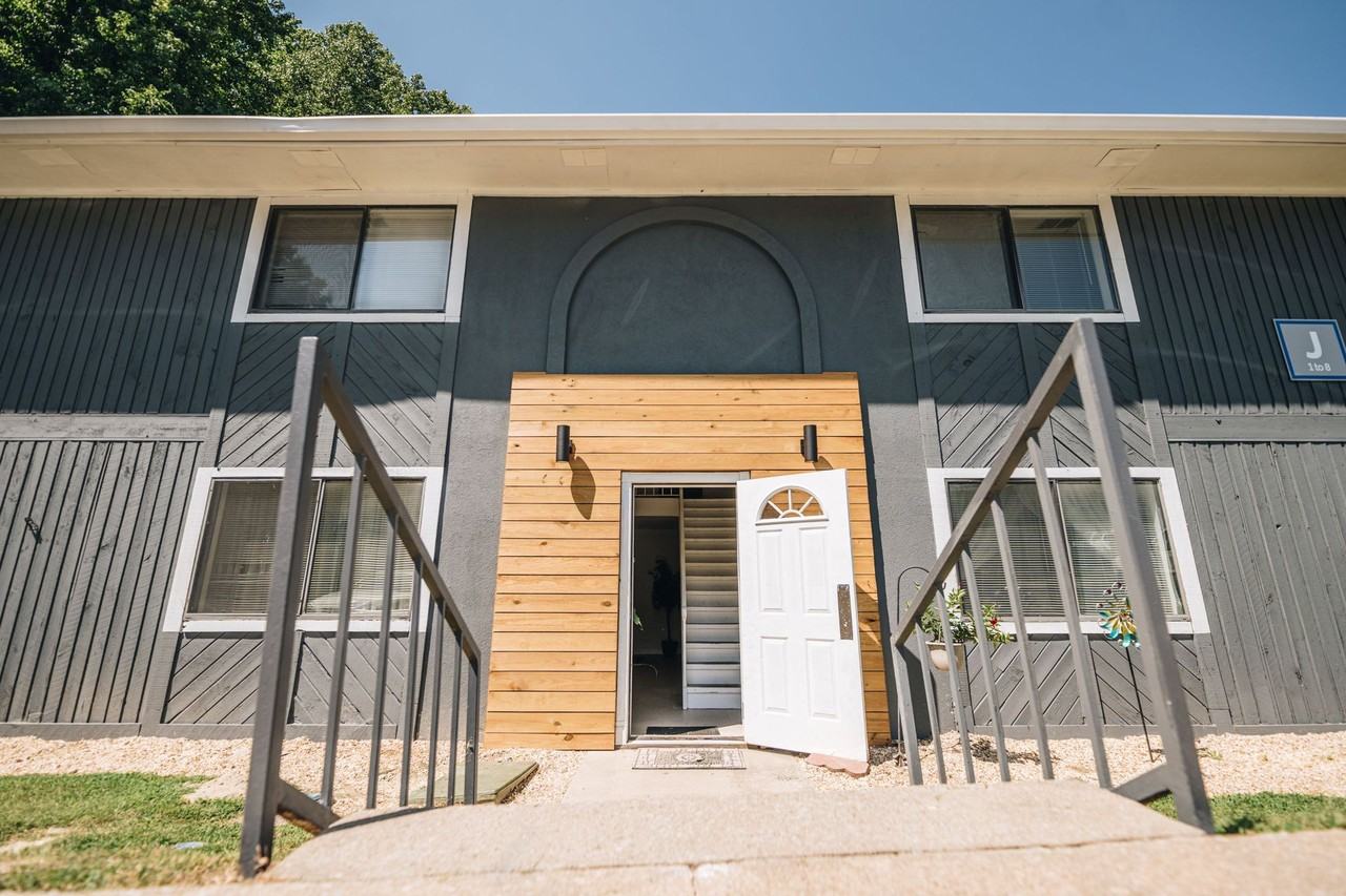 Cielo at Thompson - Photo 6 of 40