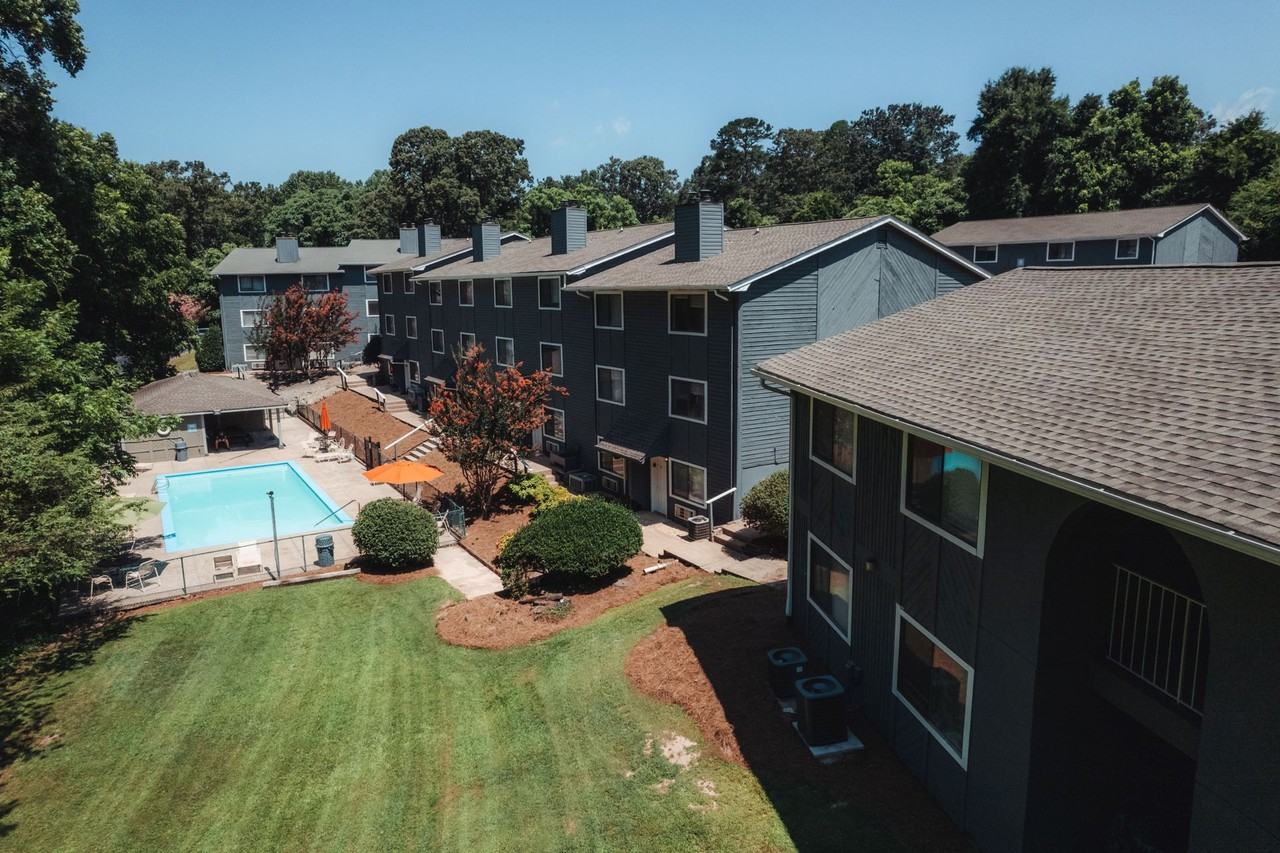 Cielo at Thompson - Photo 7 of 40