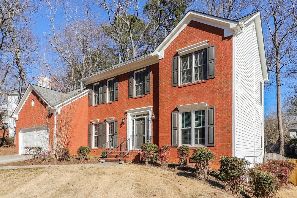 245 Saint Martins Dr Se - Photo 4 of 17