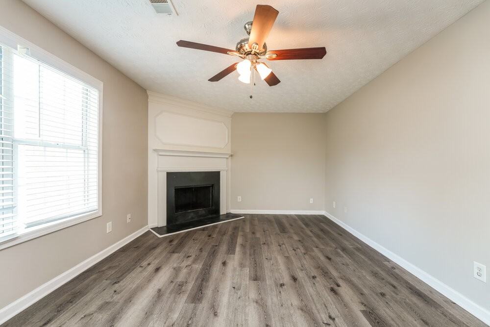 2249 Ligney Creek Ln - Photo 5 of 17