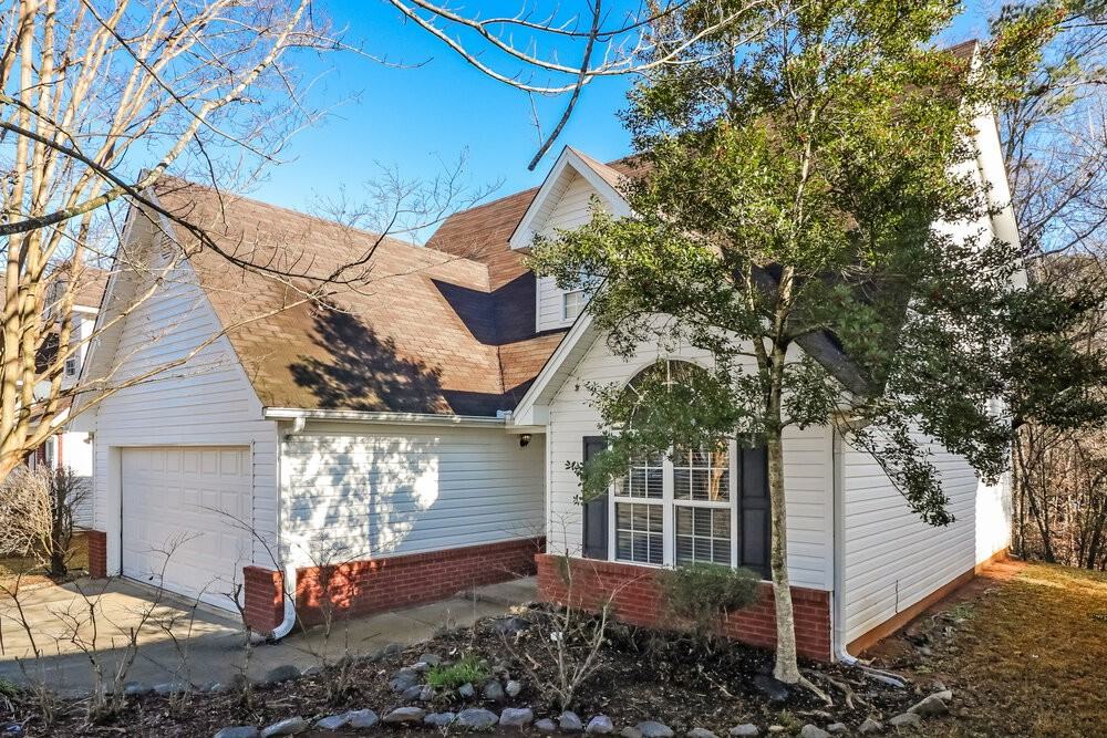 300 Kentshire Pl - Photo 4 of 17