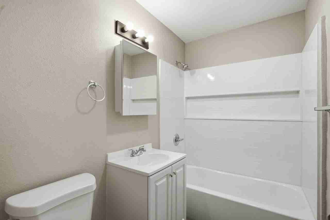 Sandra's Apartments - Photo 6 of 24