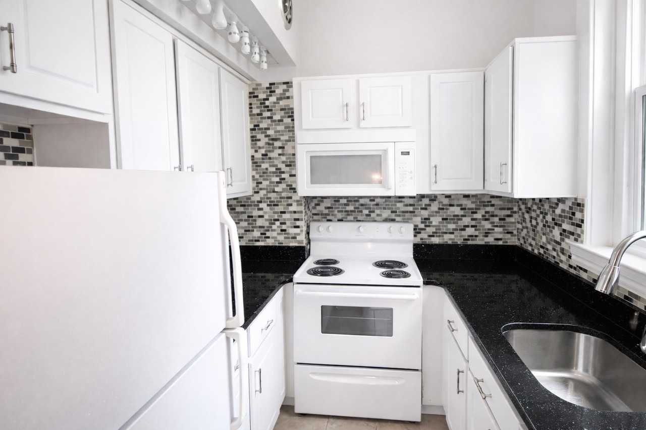 3879 3879 BIGELOW BOULEVARDAPT 1 #3879-1 - Photo 2 of 11