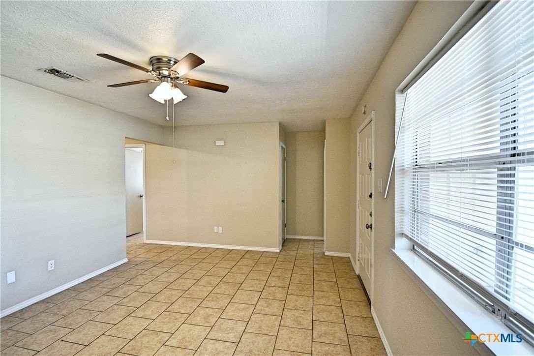 527 Buttercup - Photo 5 of 29