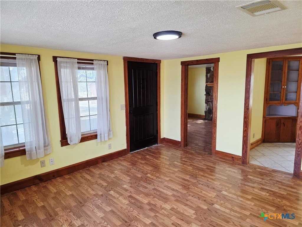 14942 Cedar Valley Rd - Photo 6 of 29