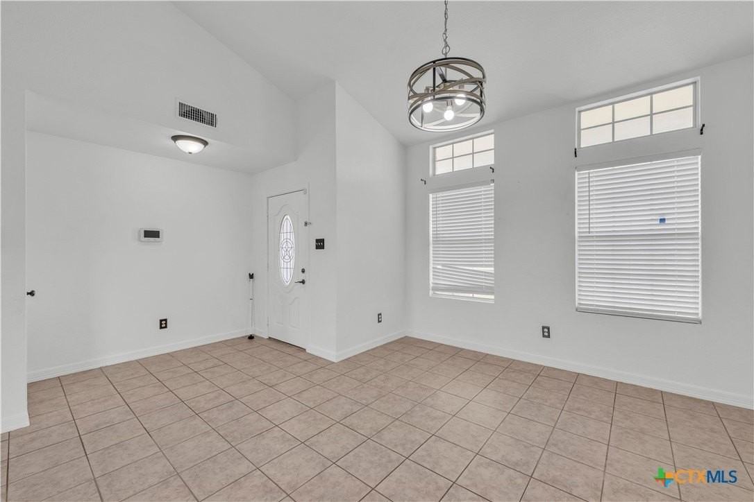 4205 Thunder Creek Dr - Photo 3 of 27