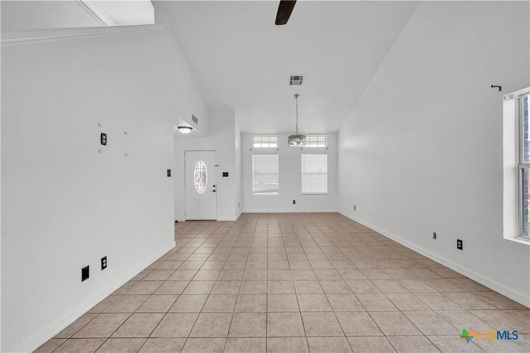 4205 Thunder Creek Dr - Photo 4 of 27