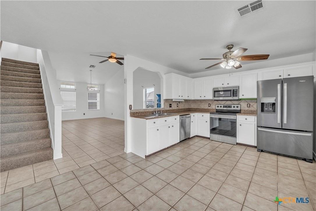 4205 Thunder Creek Dr - Photo 7 of 27