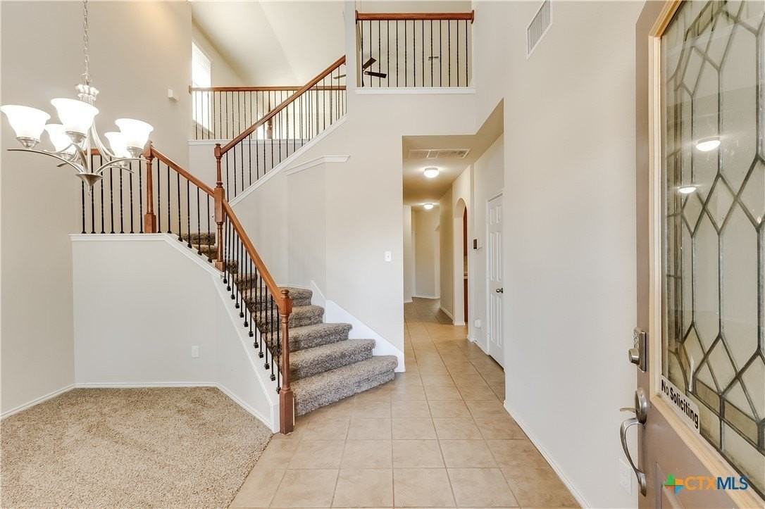 9611 Adeel Dr - Photo 5 of 30