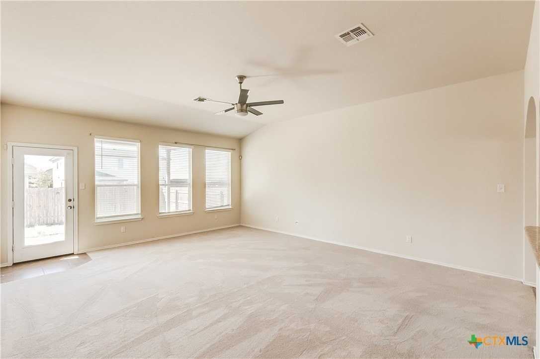 9611 Adeel Dr - Photo 7 of 30