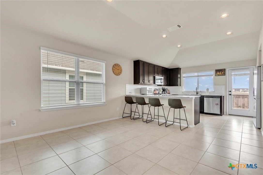 460 Delta Crst - Photo 7 of 18