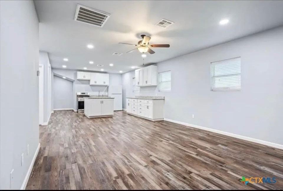 117 S Emma Unit B #B - Photo 3 of 18