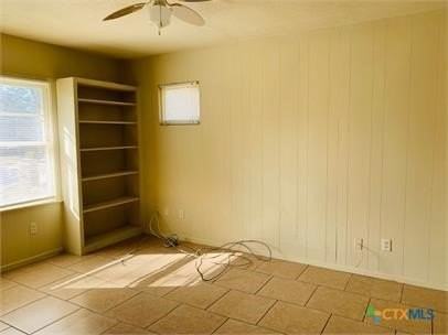 1703 Smith Dr - Photo 5 of 9