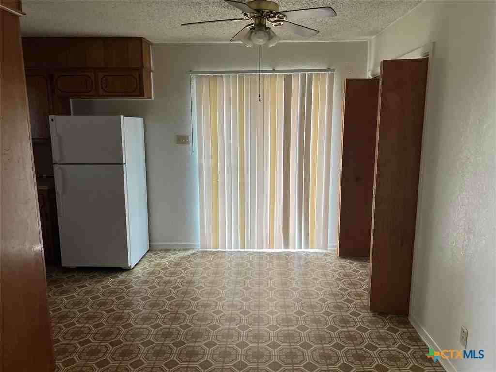 2406 Shoemaker Dr Unit A #A - Photo 5 of 12