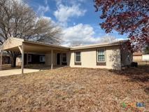 127 Hillcrest Dr - Photo 1 of 1