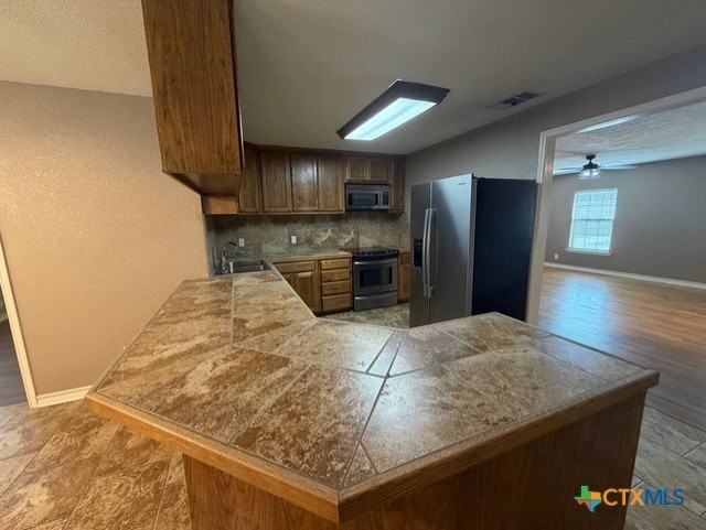 127 Hillcrest Dr - Photo 7 of 24