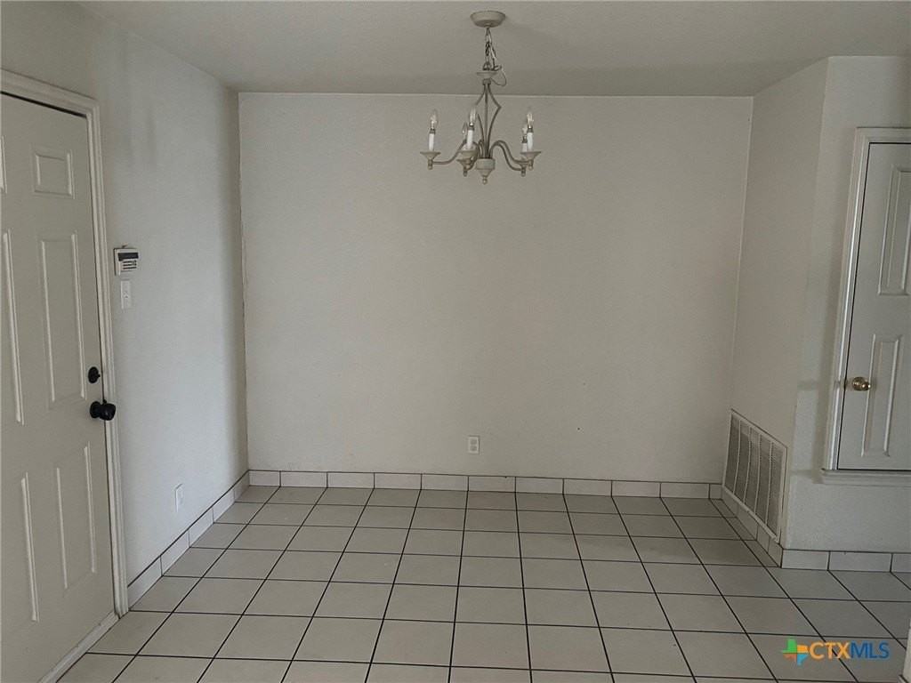 1809 N W S Young Dr Apt 1b #1B - Photo 4 of 15