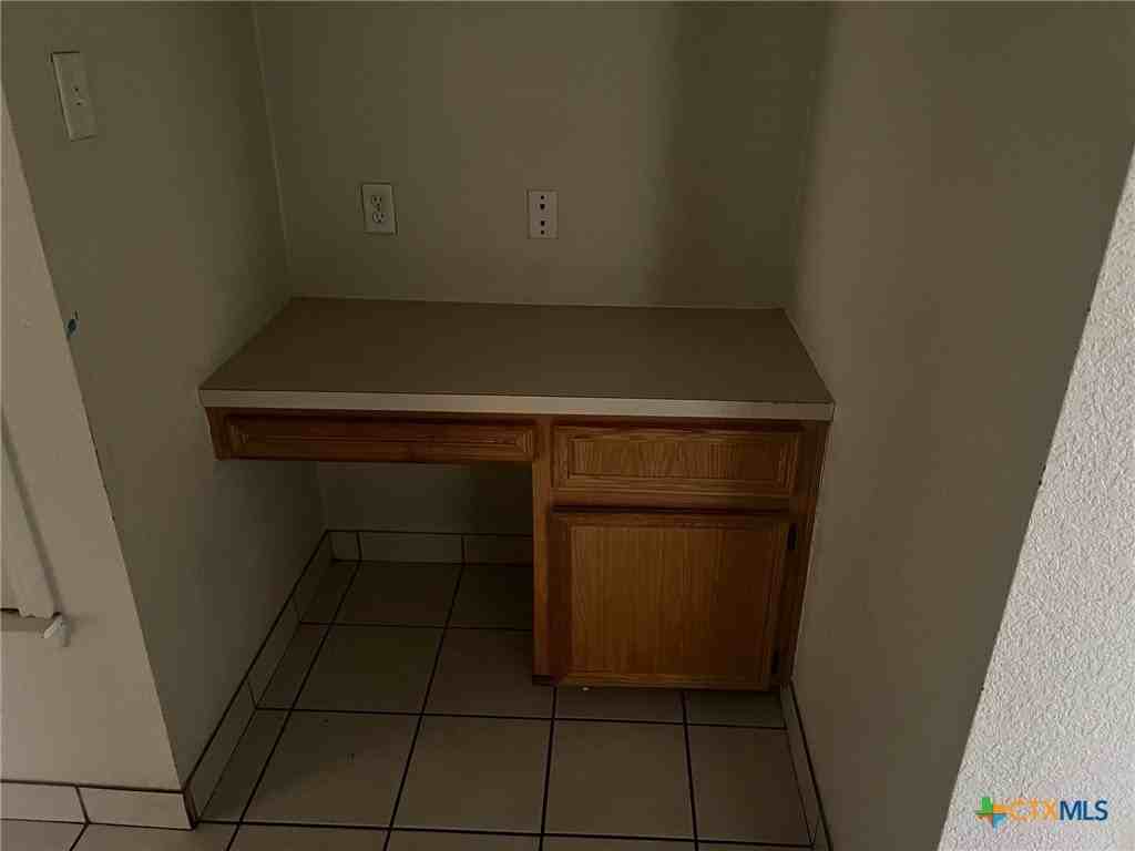 1809 N W S Young Dr Apt 1b #1B - Photo 5 of 15