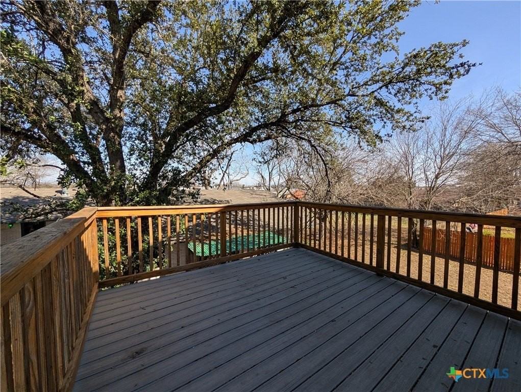 1270 Hillcrest Dr - Photo 6 of 41