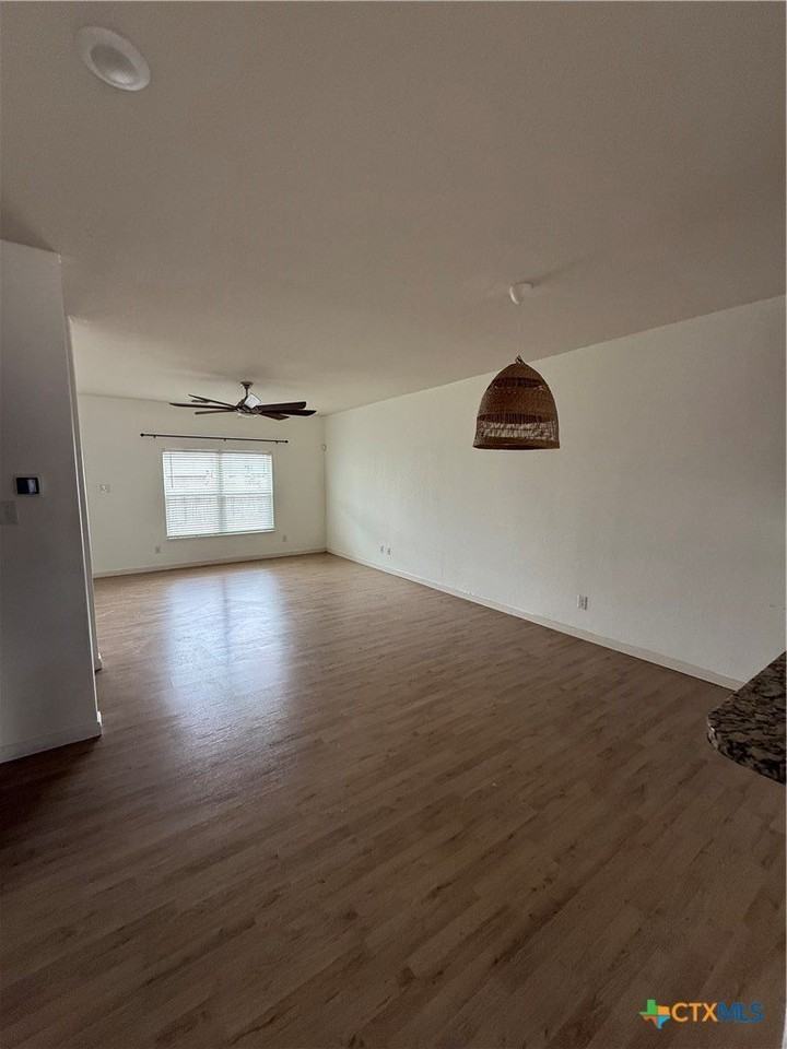 202 Posey Pass - Photo 5 of 14