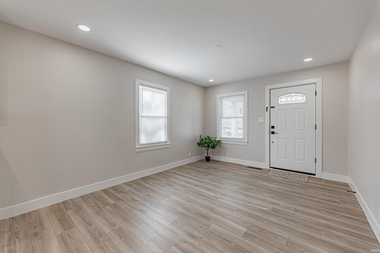 20 S Villa Dr - Photo 4 of 26