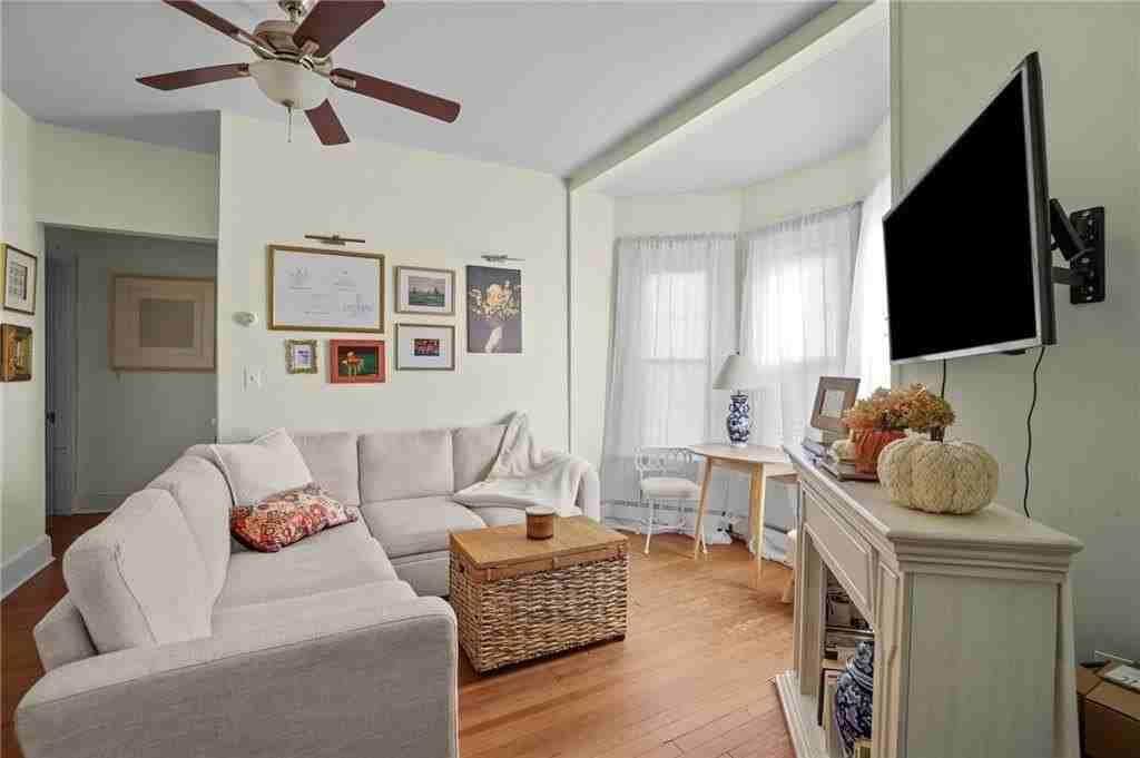 12 Catherine St Apt 3 #3 - Photo 7 of 17