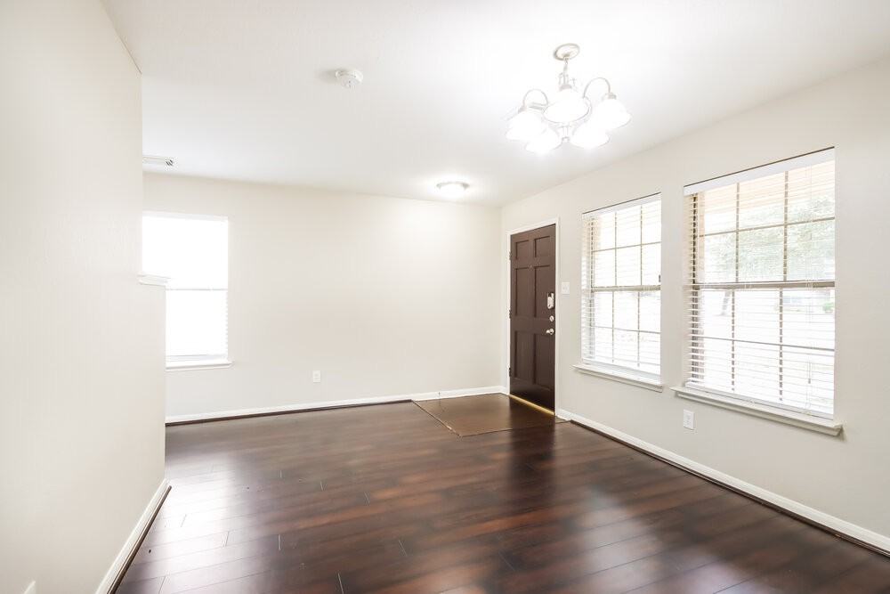 8119 Stagewood Dr - Photo 5 of 17