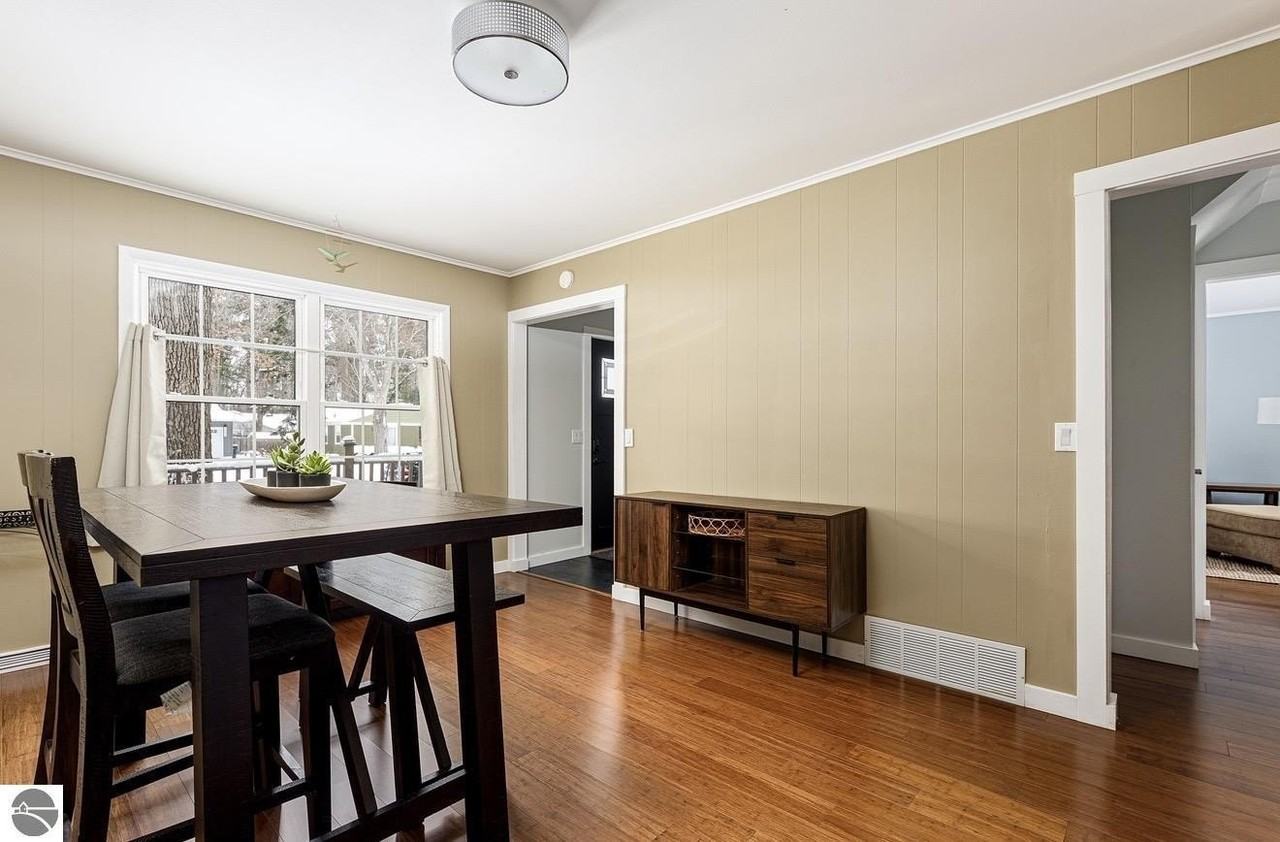 1704 Comanche St - Photo 4 of 45