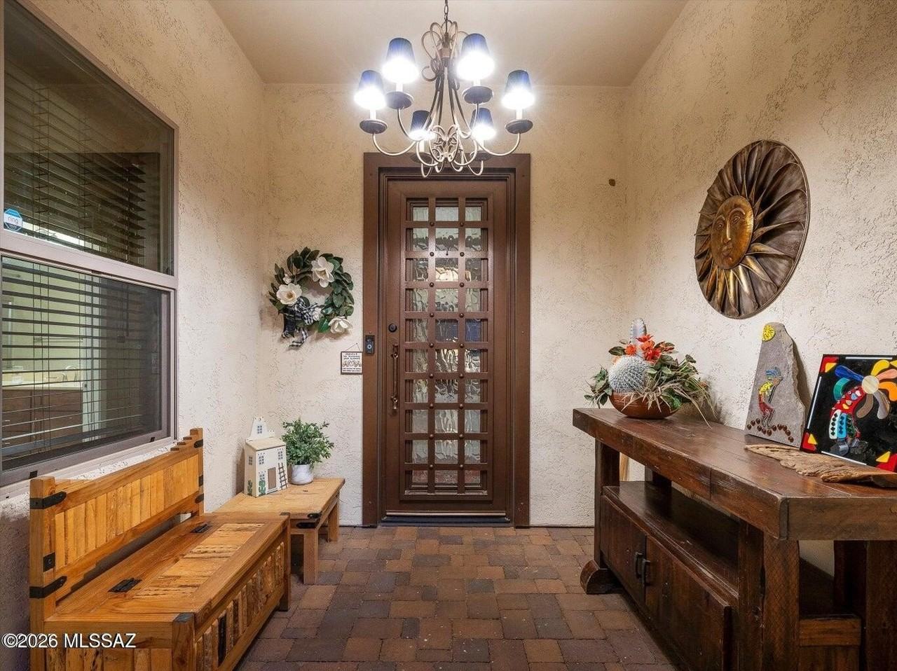 60233 E Ankole Dr - Photo 7 of 40