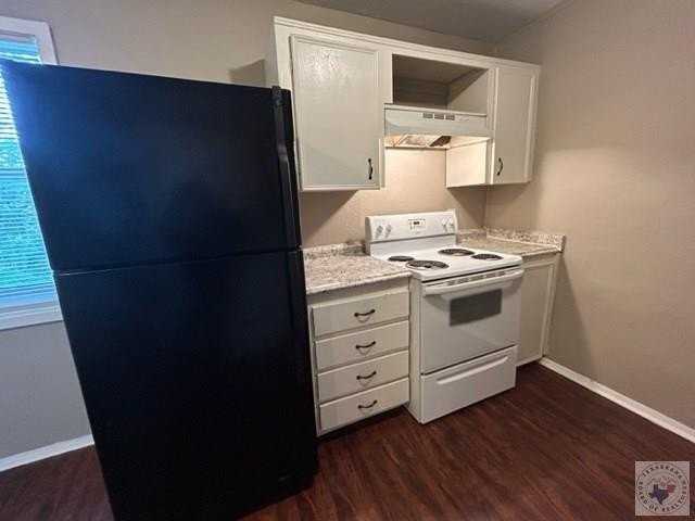 1301 Pine St - Photo 6 of 11