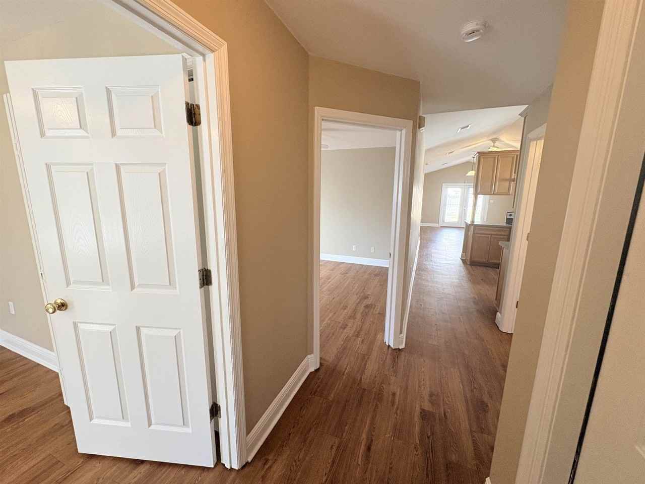 3256 Addison Ln - Photo 3 of 25