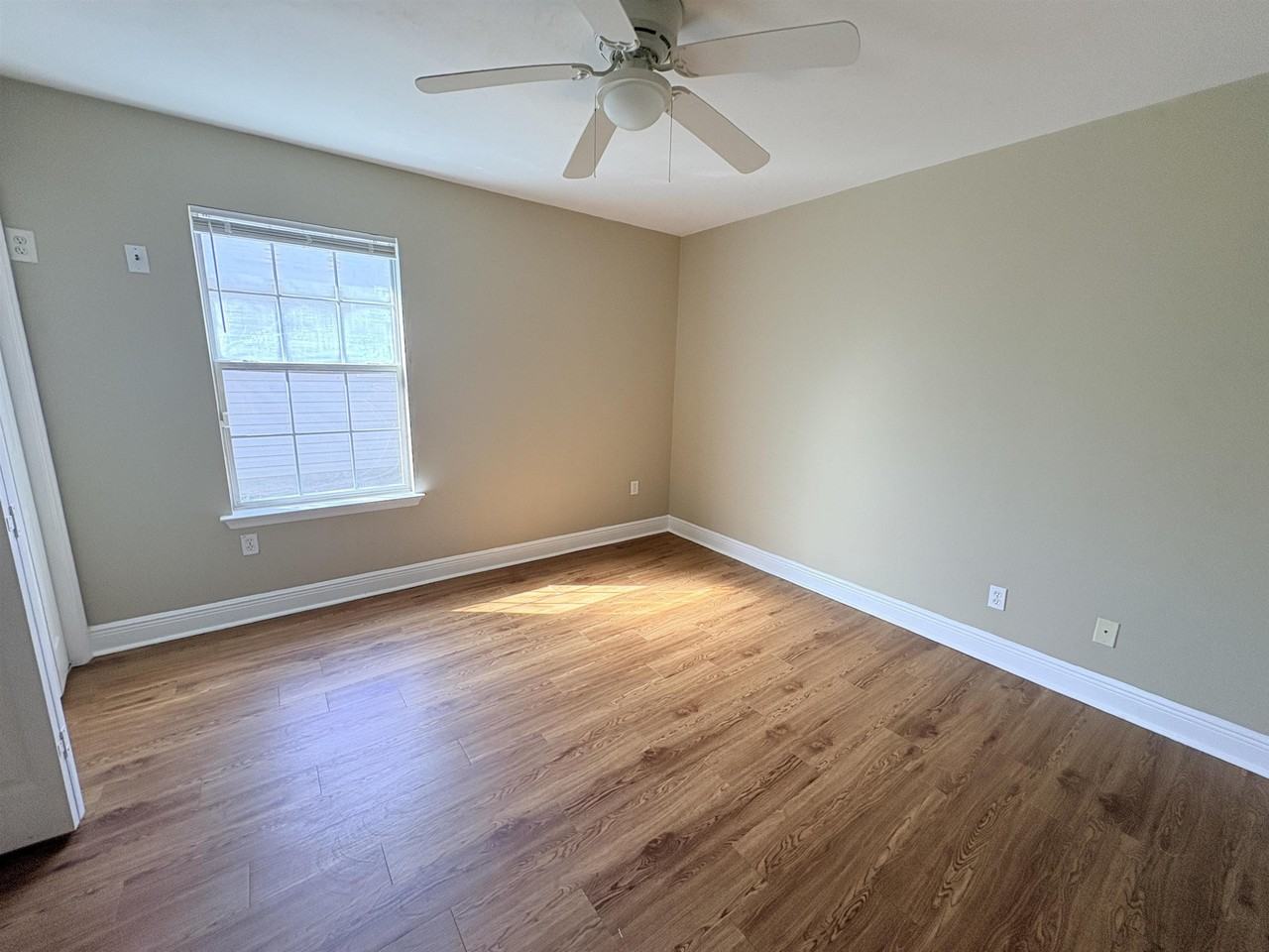 3256 Addison Ln - Photo 7 of 25