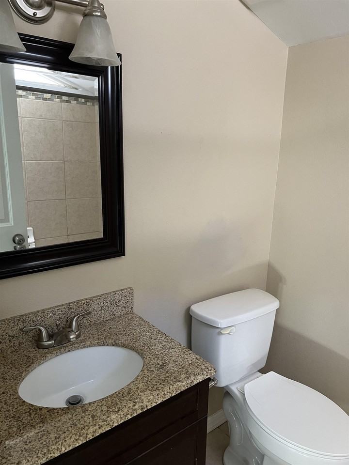 1309 Airport Dr Apt C09 #C09 - Photo 7 of 22