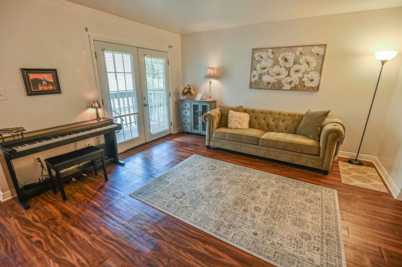 809 California St Apt 4 #4 - Photo 3 of 26