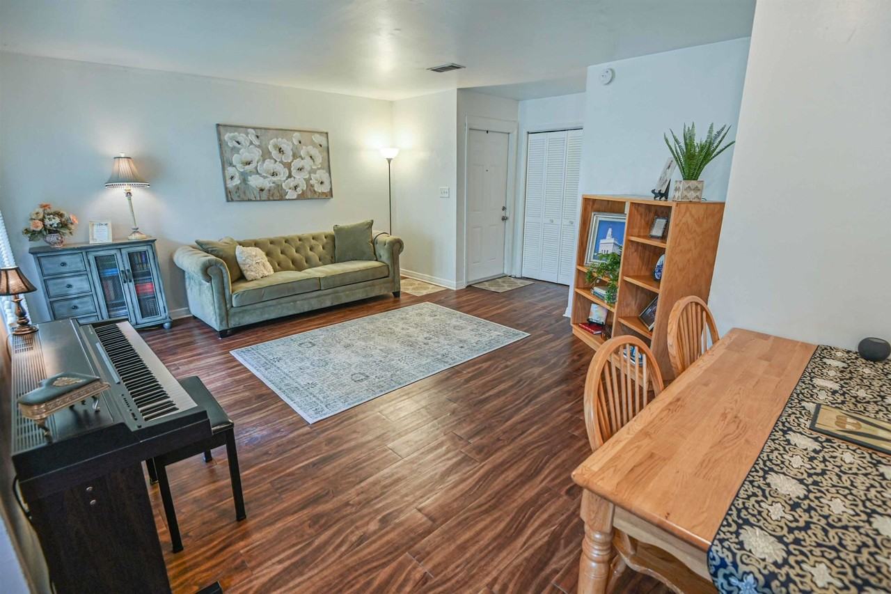 809 California St Apt 4 #4 - Photo 6 of 26